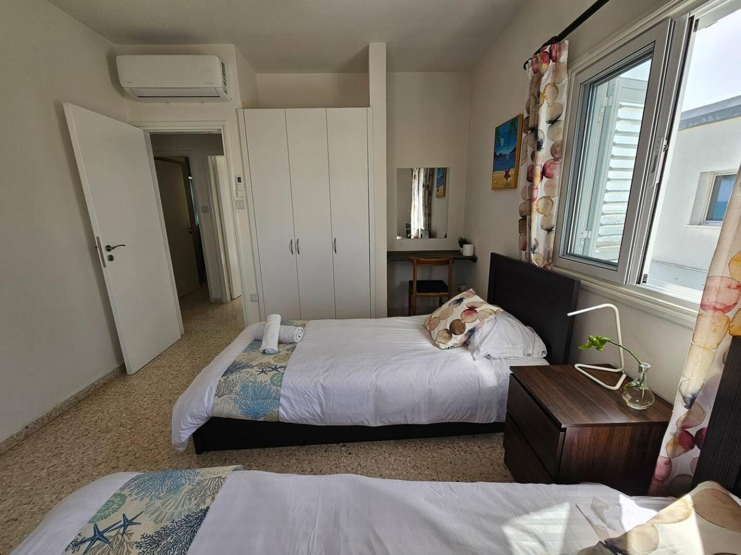 Ammos Beachfront Villa Paradise Larnaca Buitenkant foto